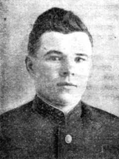Лейтенант Л. Г. Репков Лейтенант Л. Г. Репков